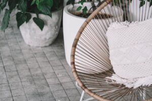 Creëer een mini-oase in de stad: DIY waterelementen voor balkon