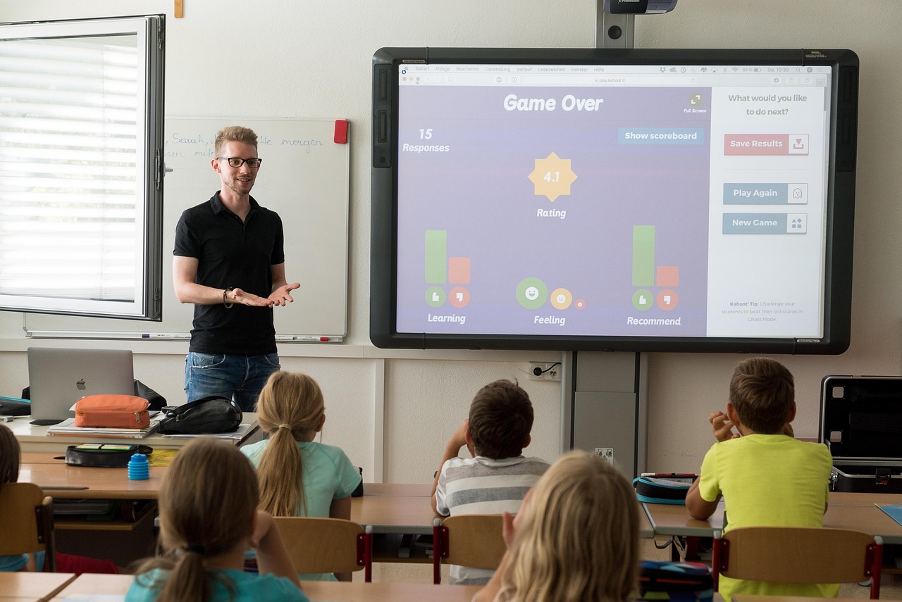 Digitale boiler-app op smartphone weergegeven.